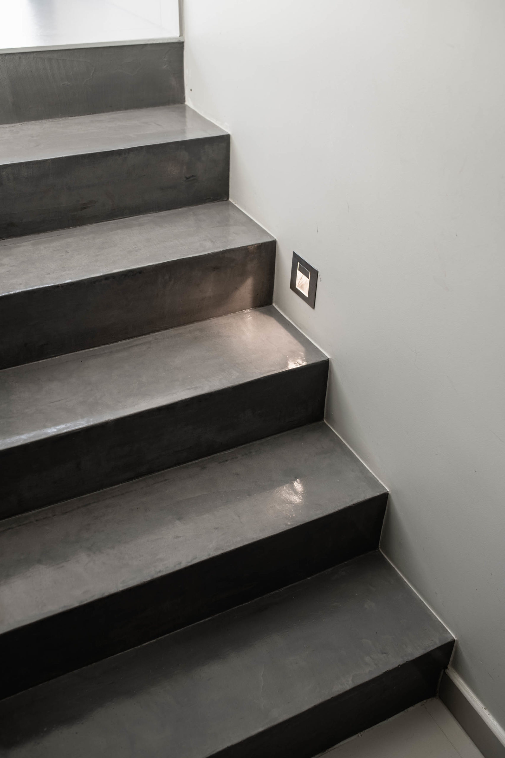 escaliers-beton-ciré-chablais-haute-savoie