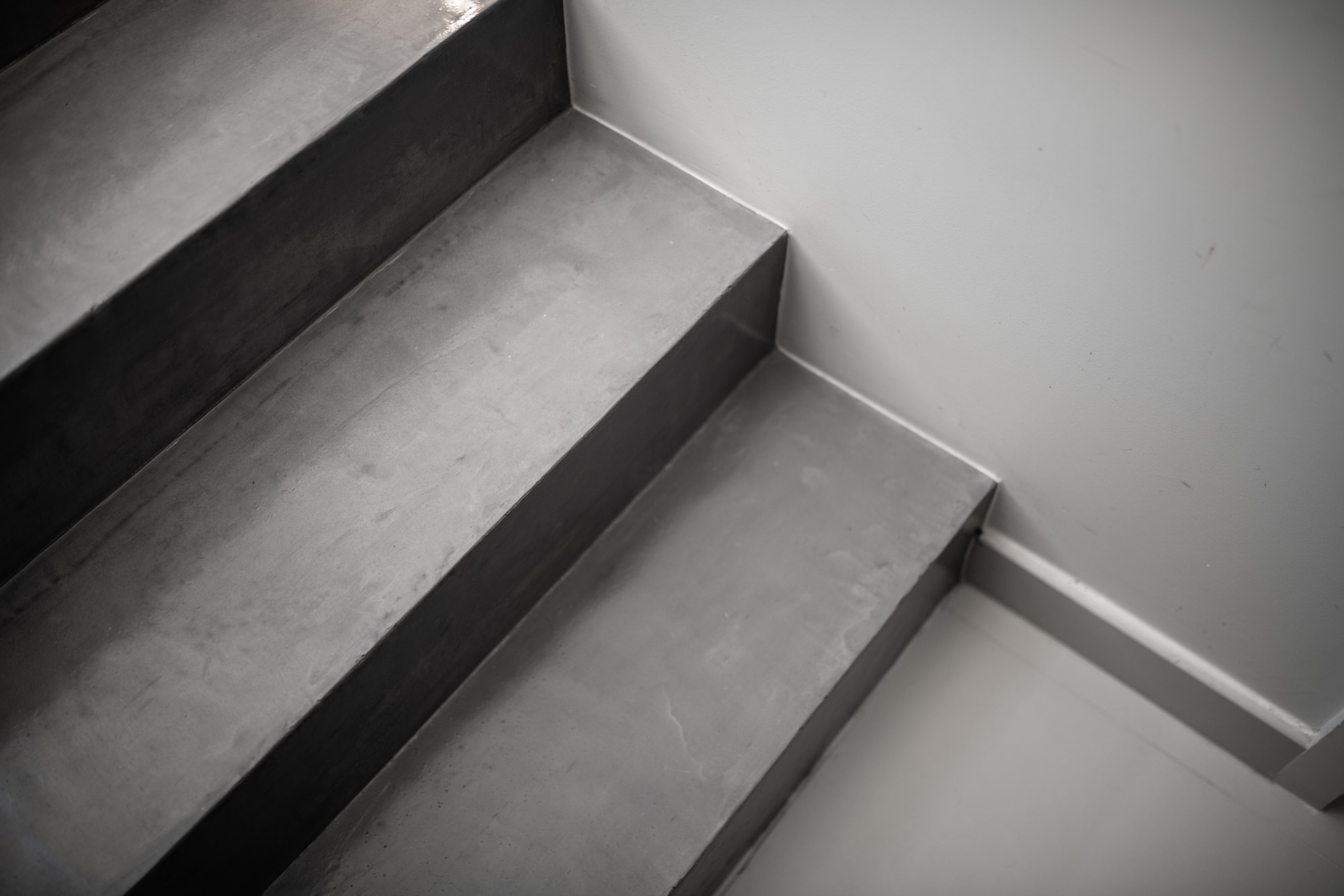 escaliers-beton-ciré-chablais-haute-savoie